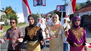 Semangat Merdeka! SMA Negeri 6 Aceh Barat Daya Tampil Memukau di Pawai Kemerdekaan